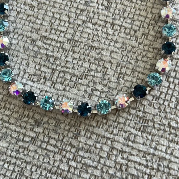 Touchstone Crystal Blue Crystal Necklace NWOT - Picture 3 of 3